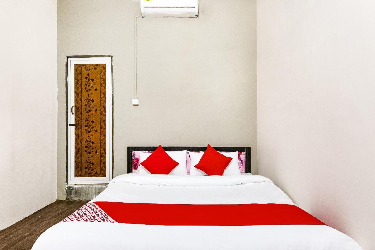 Oyo 69647 Yash Lodge Jabalpur Eksteriør bilde
