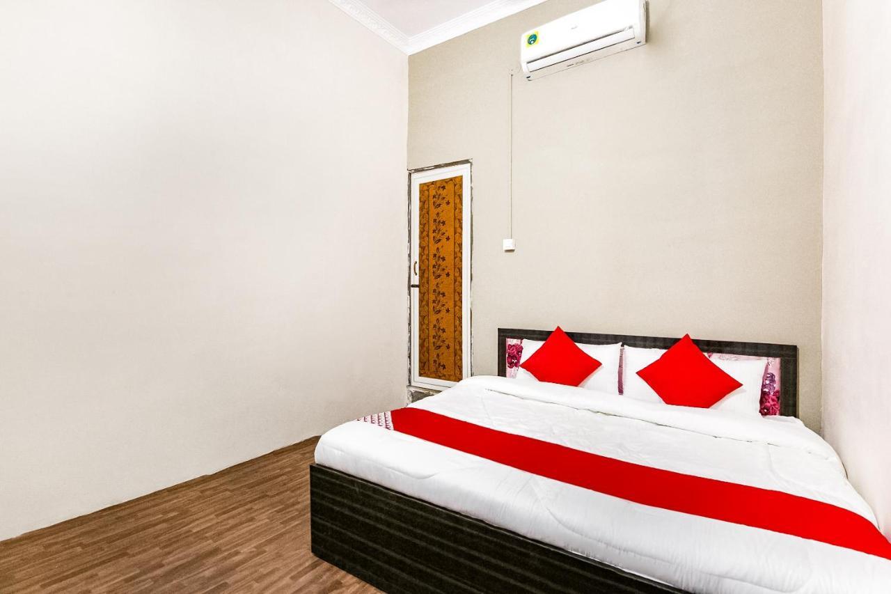 Oyo 69647 Yash Lodge Jabalpur Eksteriør bilde
