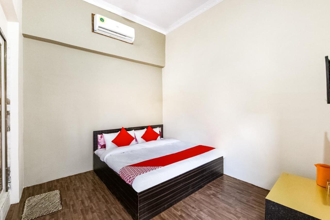 Oyo 69647 Yash Lodge Jabalpur Eksteriør bilde